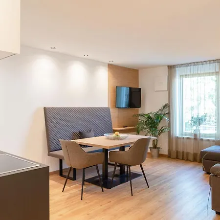 Nice Living Neue: Modern Apartments in Brixen's Heart with Free Brixencard Exterior photo
