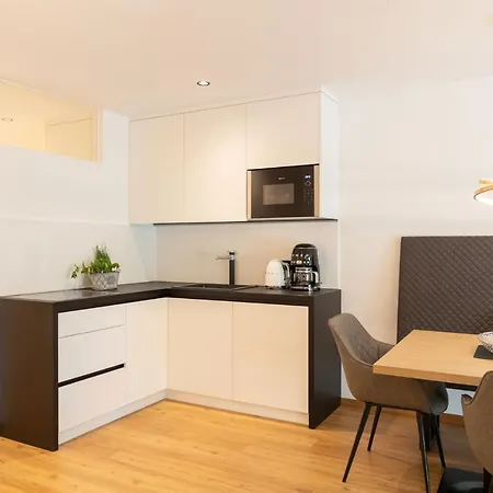 Nice Living Neue: Modern Apartments in Brixen's Heart with Free Brixencard Exterior photo